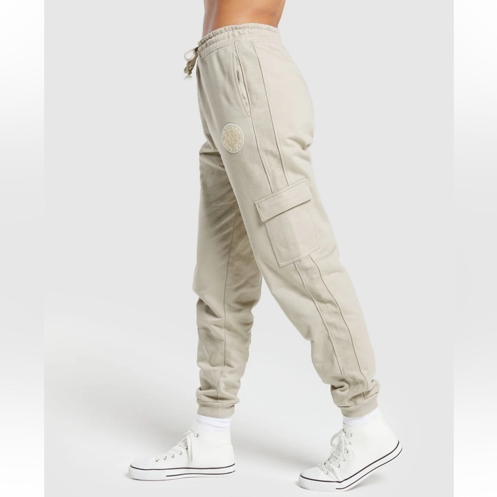 Gymshark legacy cargo joggers in washed stone brown 100% cotton size XS